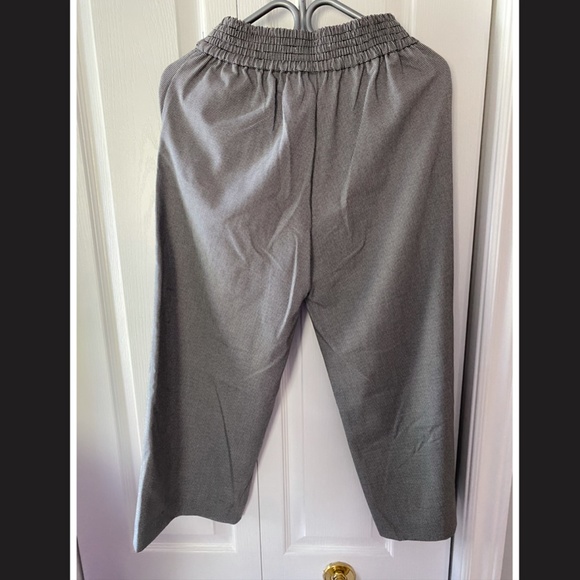 Women's Formal Capri Pants - Picture 2 of 4